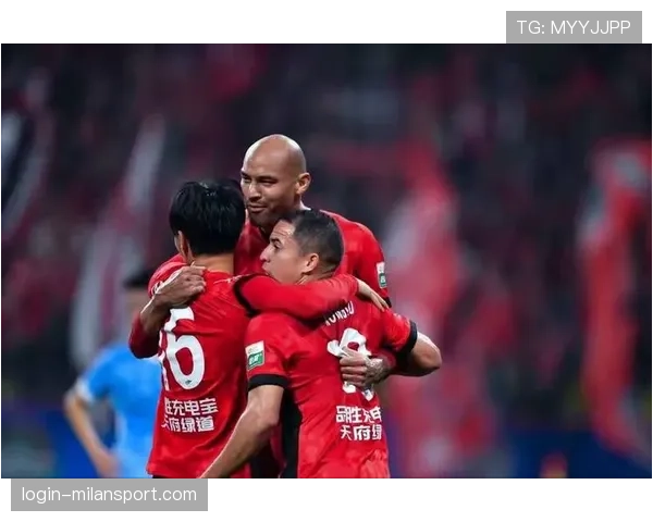 成都蓉城外援茹萨缺席合练出战成疑 费利佩骨折手术后难达百分百状态